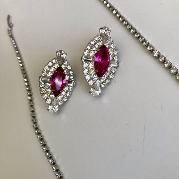 Pink Necklace and Earrings Set with Purse - Picture 3 of 16